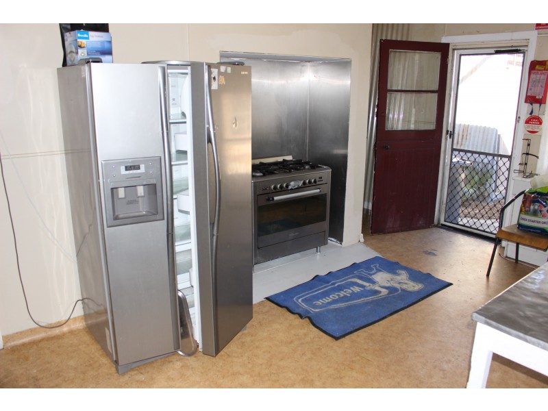 56 Tenterfield Street, Wallangarra QLD 4383