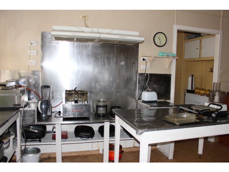 56 Tenterfield Street, Wallangarra QLD 4383