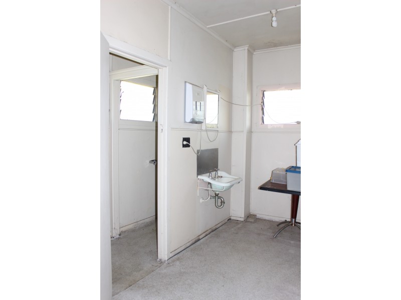 56 Tenterfield Street, Wallangarra QLD 4383