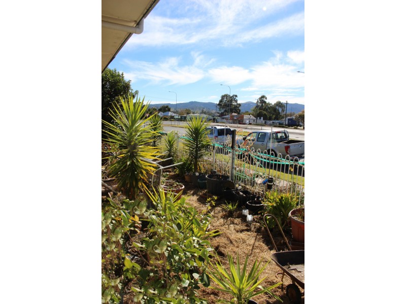 56 Tenterfield Street, Wallangarra QLD 4383