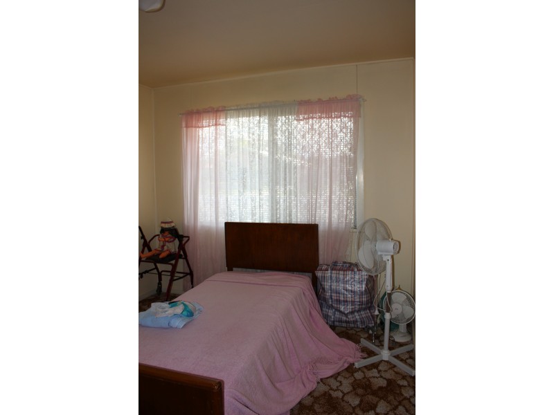 35 Railway Street, Tenterfield NSW 2372