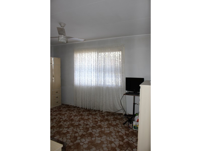 35 Railway Street, Tenterfield NSW 2372