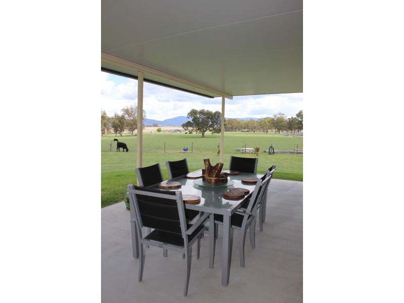 59 Schroders Road, Tenterfield NSW 2372