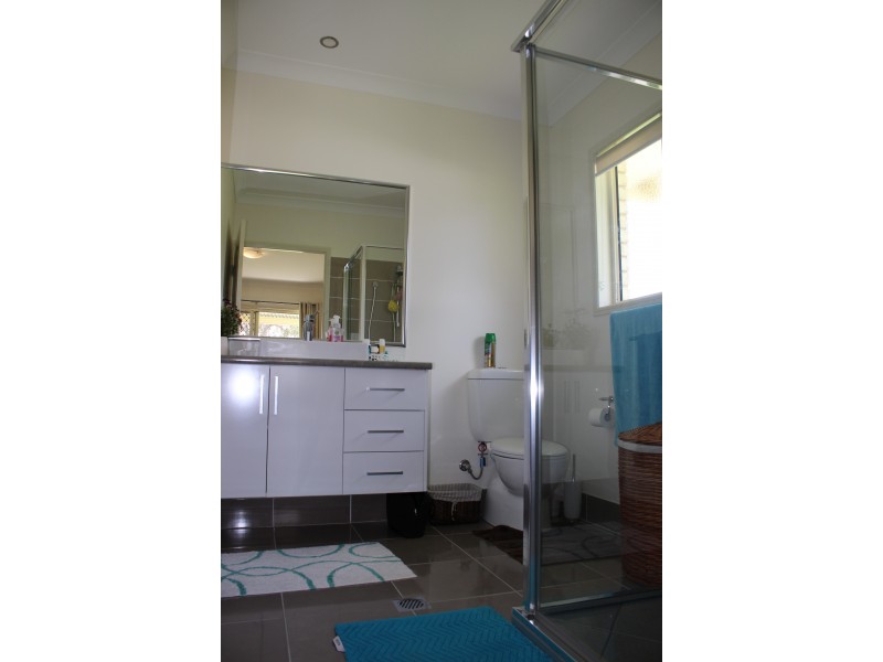 59 Schroders Road, Tenterfield NSW 2372