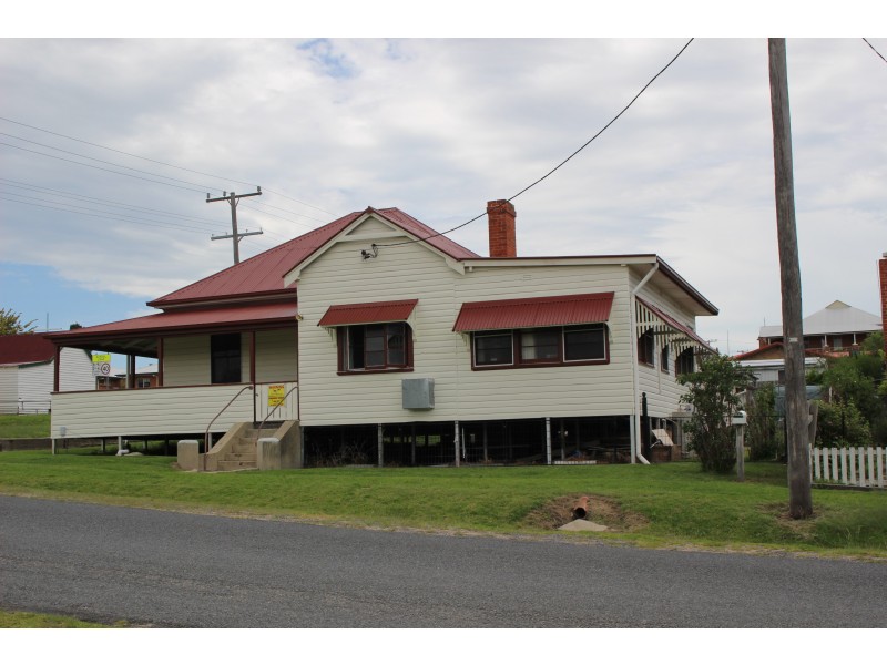 68 Scott Street, Tenterfield NSW 2372