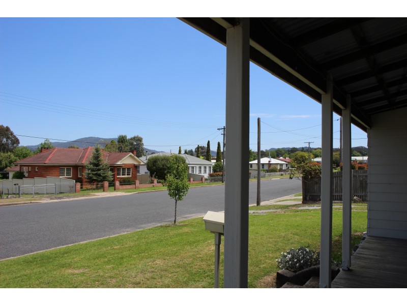 62 High Street, Tenterfield NSW 2372