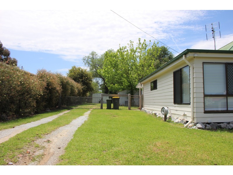 62 High Street, Tenterfield NSW 2372