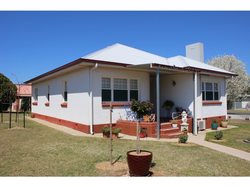 107 Rouse Street, Tenterfield NSW 2372