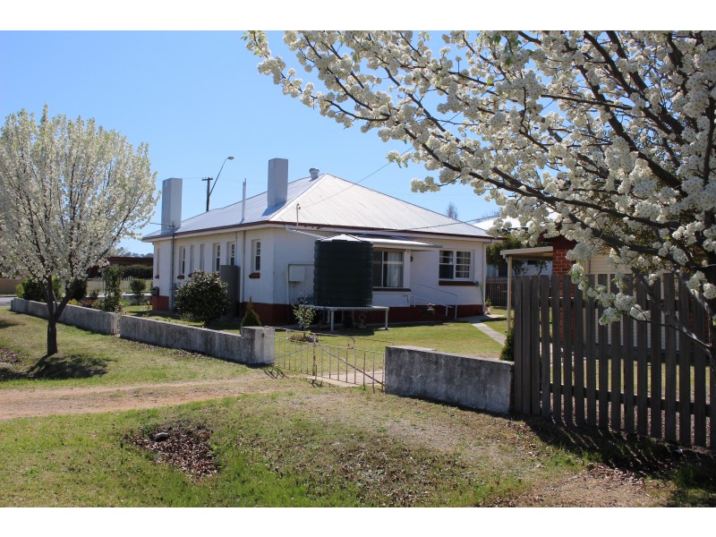 107 Rouse Street, Tenterfield NSW 2372
