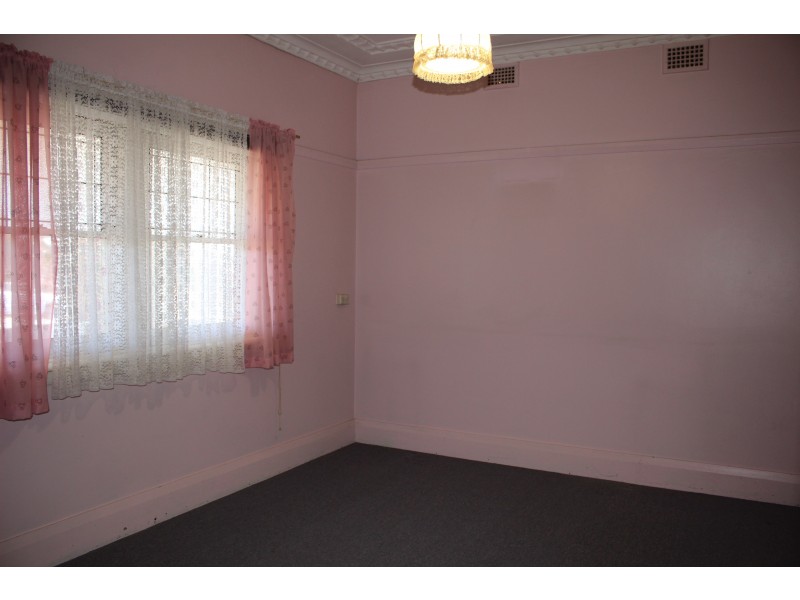 131 Rouse Street, Tenterfield NSW 2372