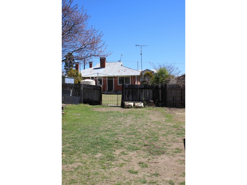 131 Rouse Street, Tenterfield NSW 2372