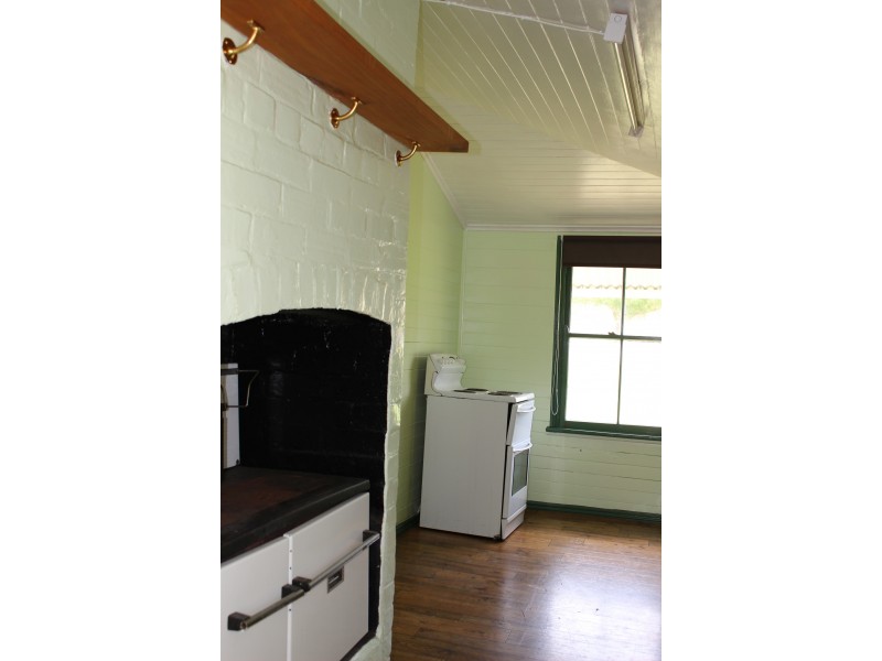 68 Scott Street, Tenterfield NSW 2372