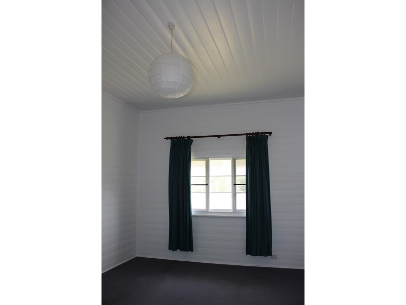 68 Scott Street, Tenterfield NSW 2372