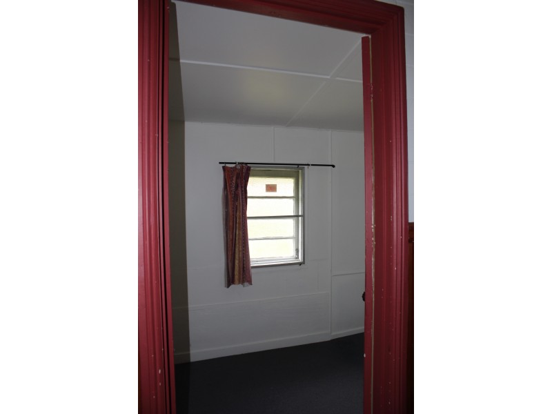 68 Scott Street, Tenterfield NSW 2372