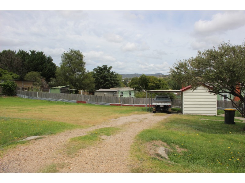 68 Scott Street, Tenterfield NSW 2372