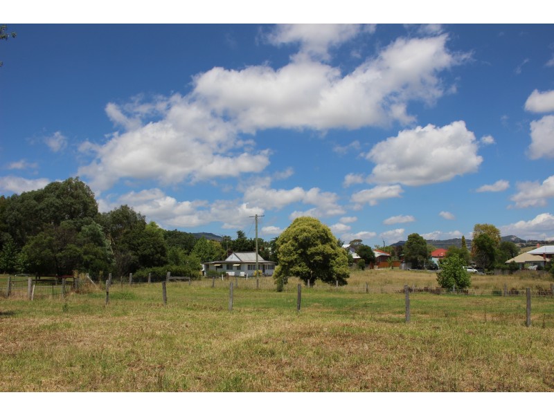 109 Miles Street, Tenterfield NSW 2372