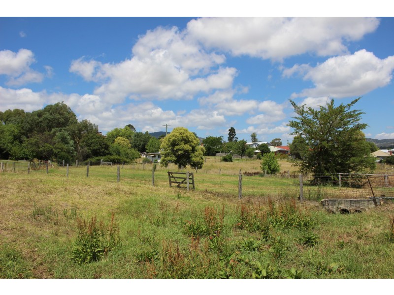 109 Miles Street, Tenterfield NSW 2372