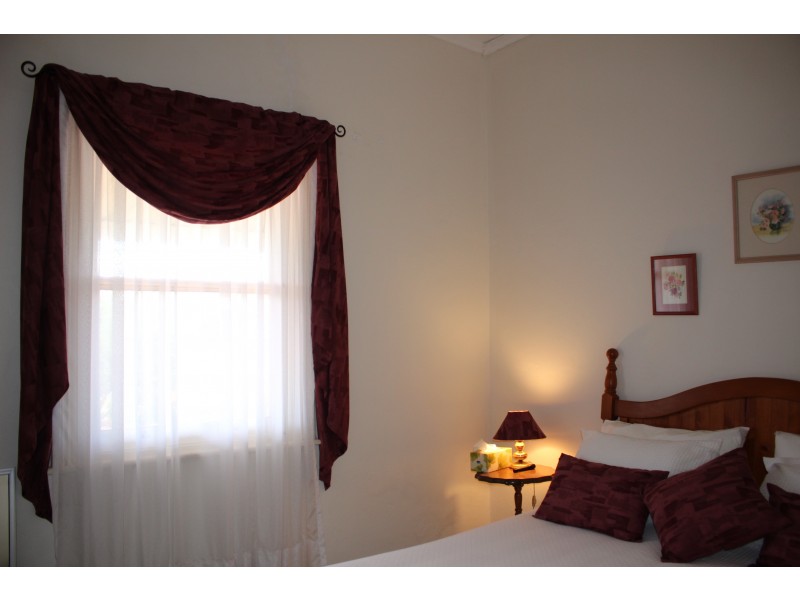 102 Bulwer Street, Tenterfield NSW 2372