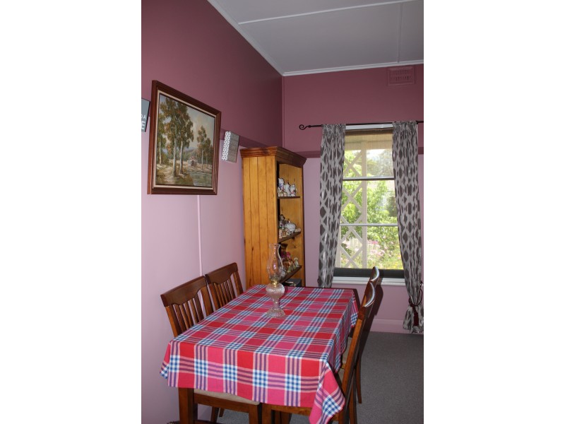 139 Petrie Street, Tenterfield NSW 2372