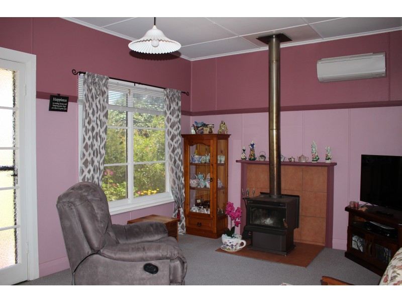 139 Petrie Street, Tenterfield NSW 2372
