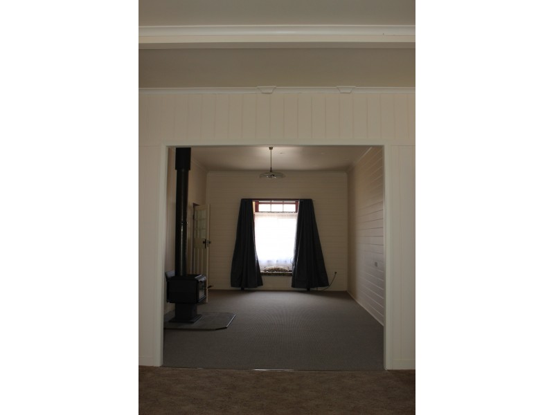 49 Clive Street, Tenterfield NSW 2372