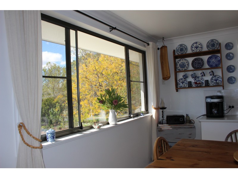 12 Wood Street, Tenterfield NSW 2372