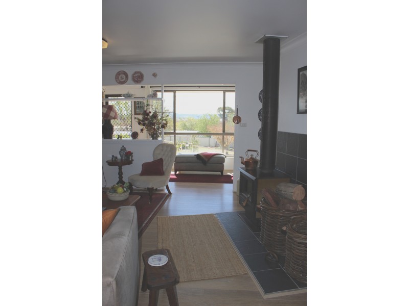 12 Wood Street, Tenterfield NSW 2372