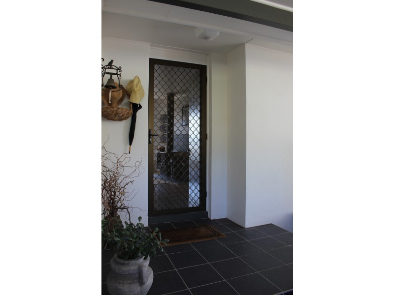 12 Wood Street, Tenterfield NSW 2372