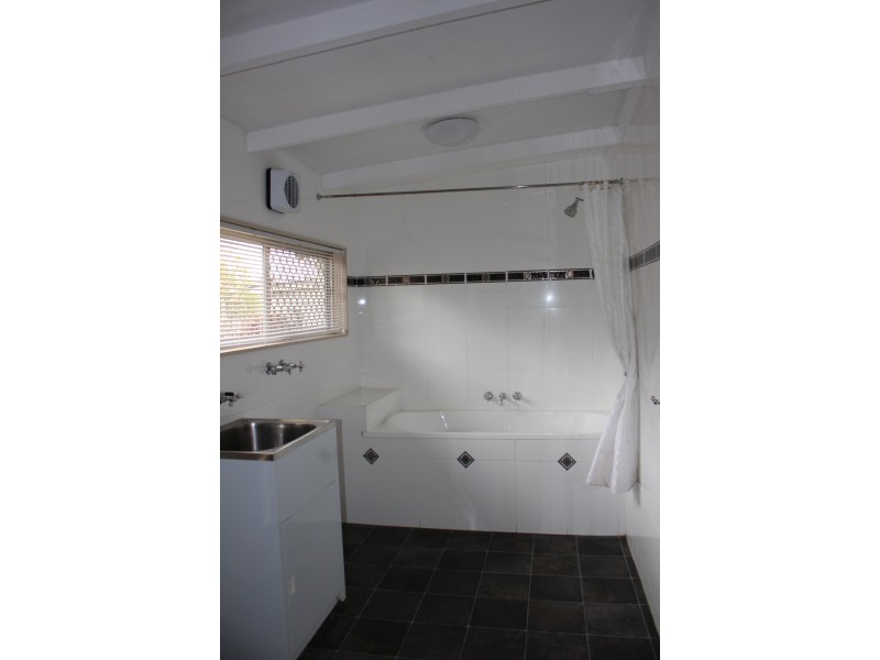 62 High Street, Tenterfield NSW 2372