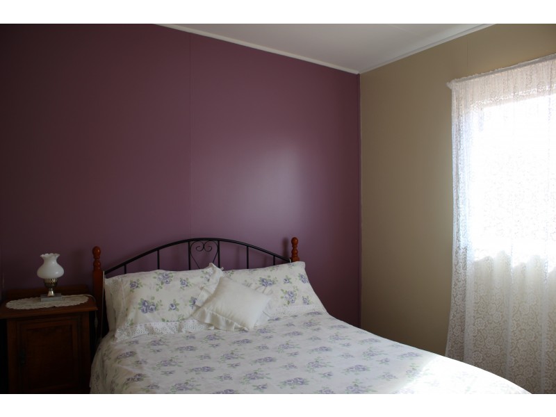 9 Drummond Street, Tenterfield NSW 2372