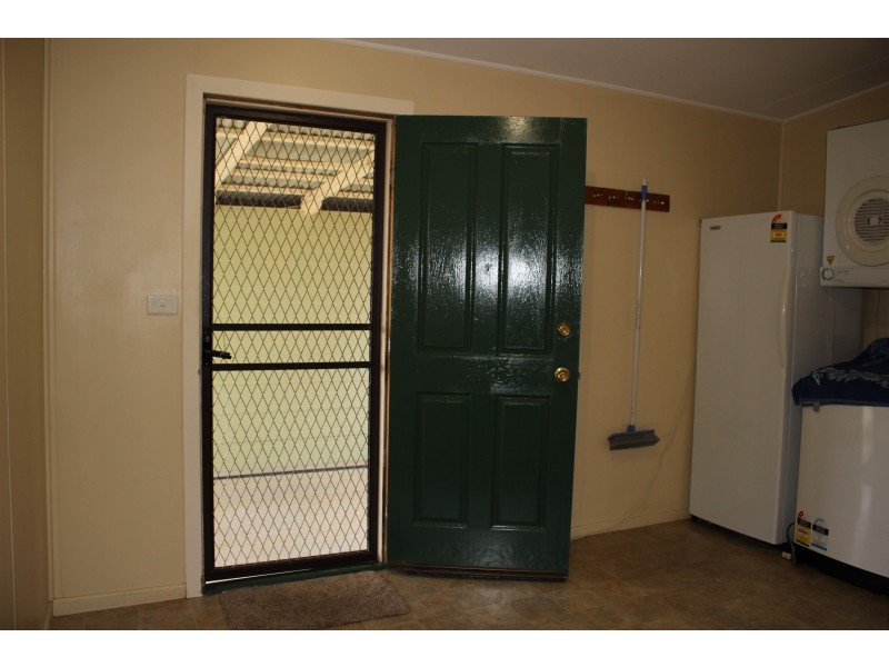 9 Drummond Street, Tenterfield NSW 2372