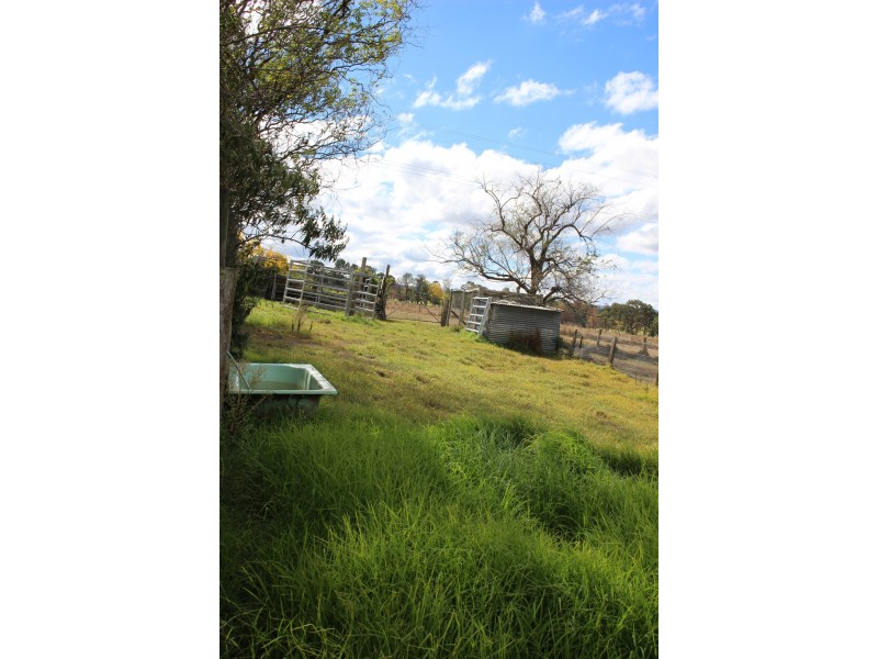 9 Drummond Street, Tenterfield NSW 2372