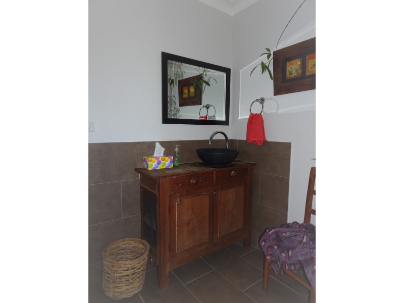 56 Ballandean Street, Jennings QLD 4383