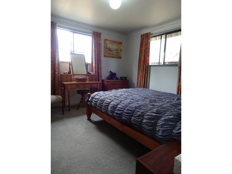 56 Ballandean Street, Jennings QLD 4383