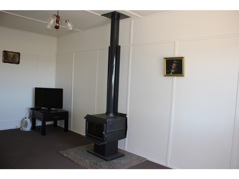 3 McGrath Lane, Applethorpe QLD 4378