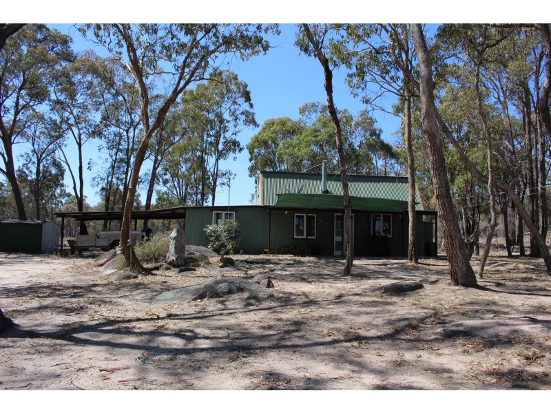 3 McGrath Lane, Applethorpe QLD 4378