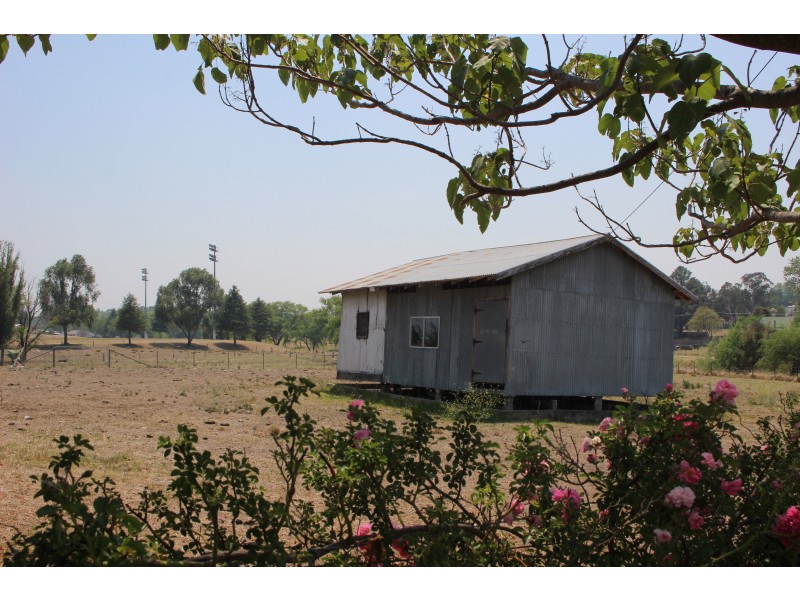 74 Molesworth Street, Tenterfield NSW 2372