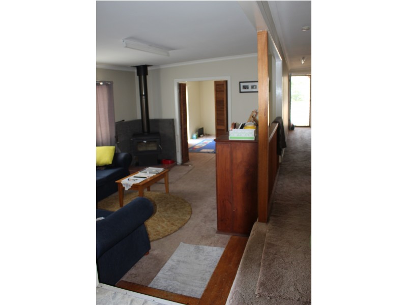 74 Molesworth Street, Tenterfield NSW 2372