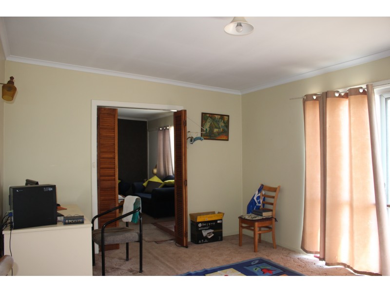 74 Molesworth Street, Tenterfield NSW 2372