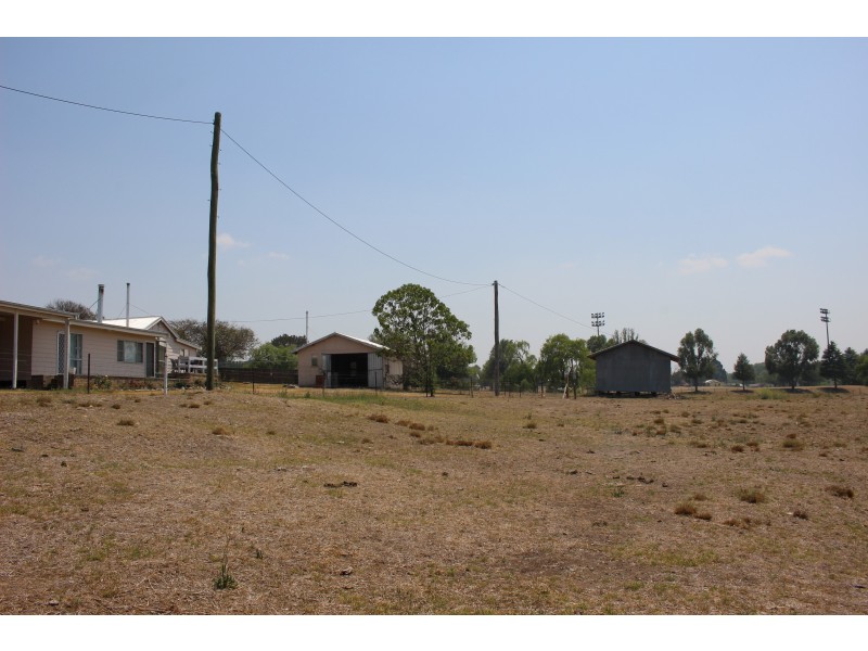 74 Molesworth Street, Tenterfield NSW 2372