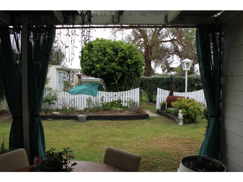 36 Margaret Street, Tenterfield NSW 2372