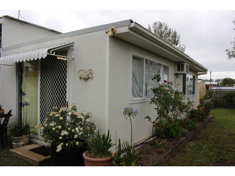 36 Margaret Street, Tenterfield NSW 2372