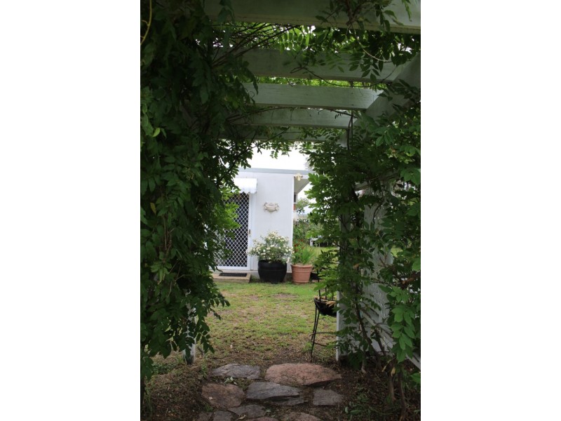 36 Margaret Street, Tenterfield NSW 2372