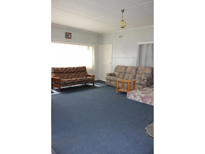 93 Scott Street, Tenterfield NSW 2372