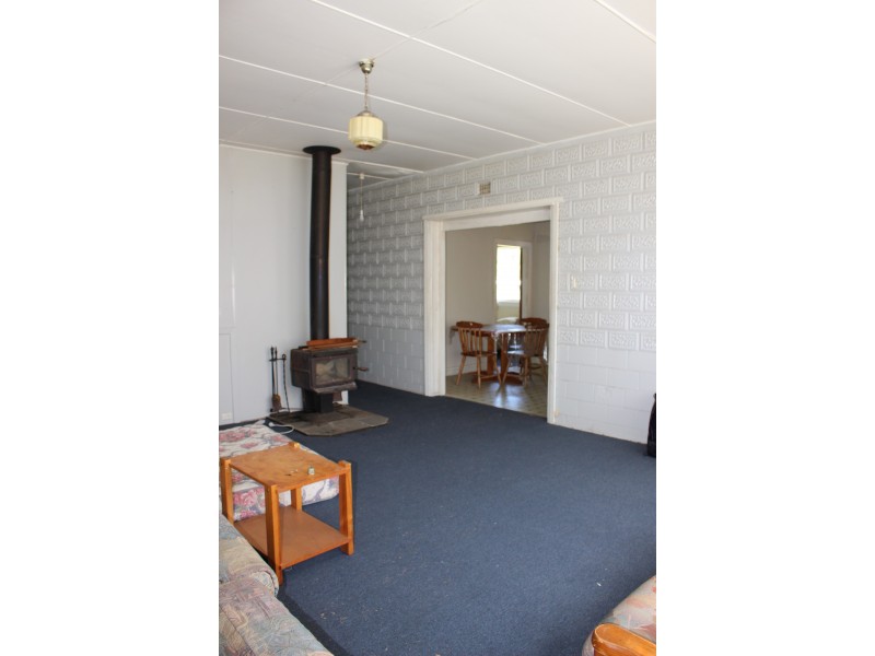 93 Scott Street, Tenterfield NSW 2372