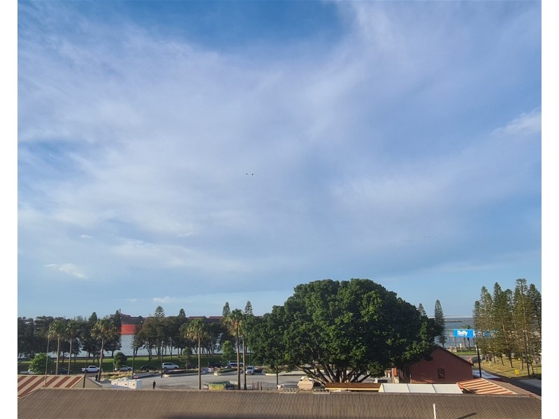 Unit 403/6 Watt Street, Newcastle NSW 2300