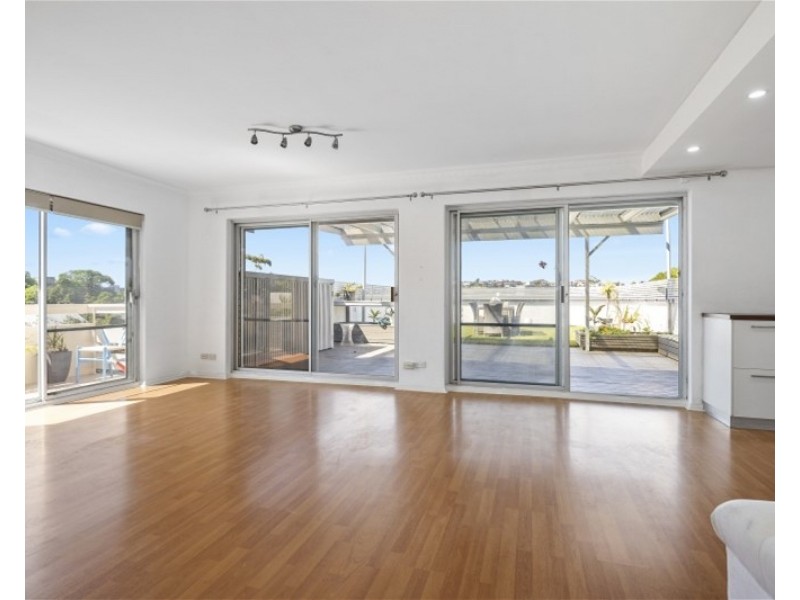 9/61 Wyndora Avenue, Freshwater NSW 2096