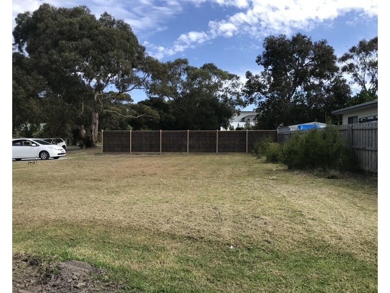 61 Toorak Road, Inverloch VIC 3996