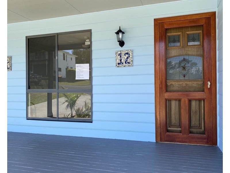 12 Wallaroo Street, Coomba Park NSW 2428