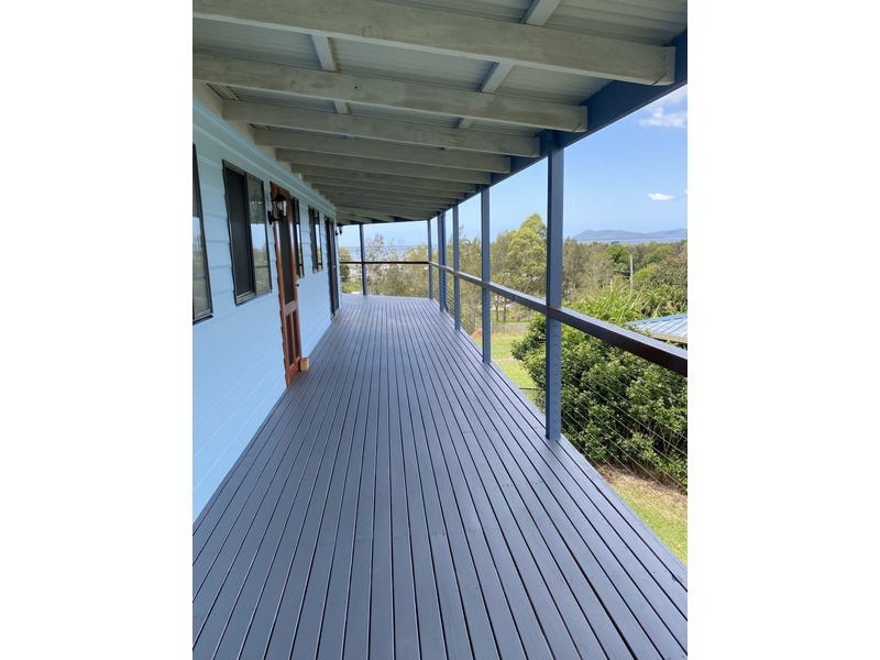 12 Wallaroo Street, Coomba Park NSW 2428